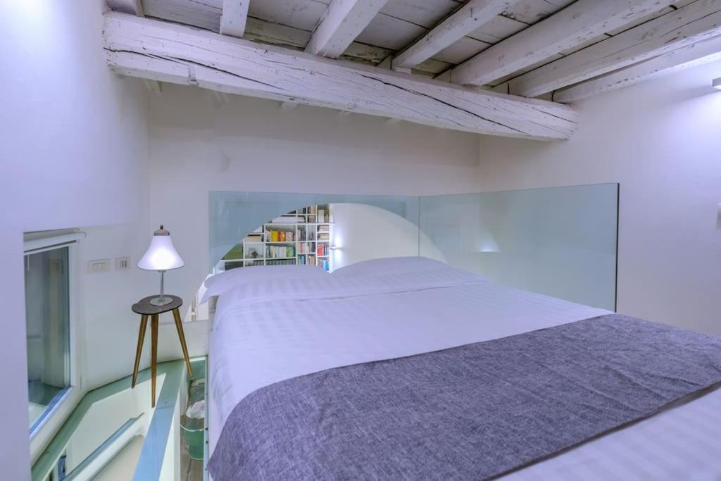Apartment Duomo 8 Min Walk - Sauna Privata, Design & Wi-fi Mailand