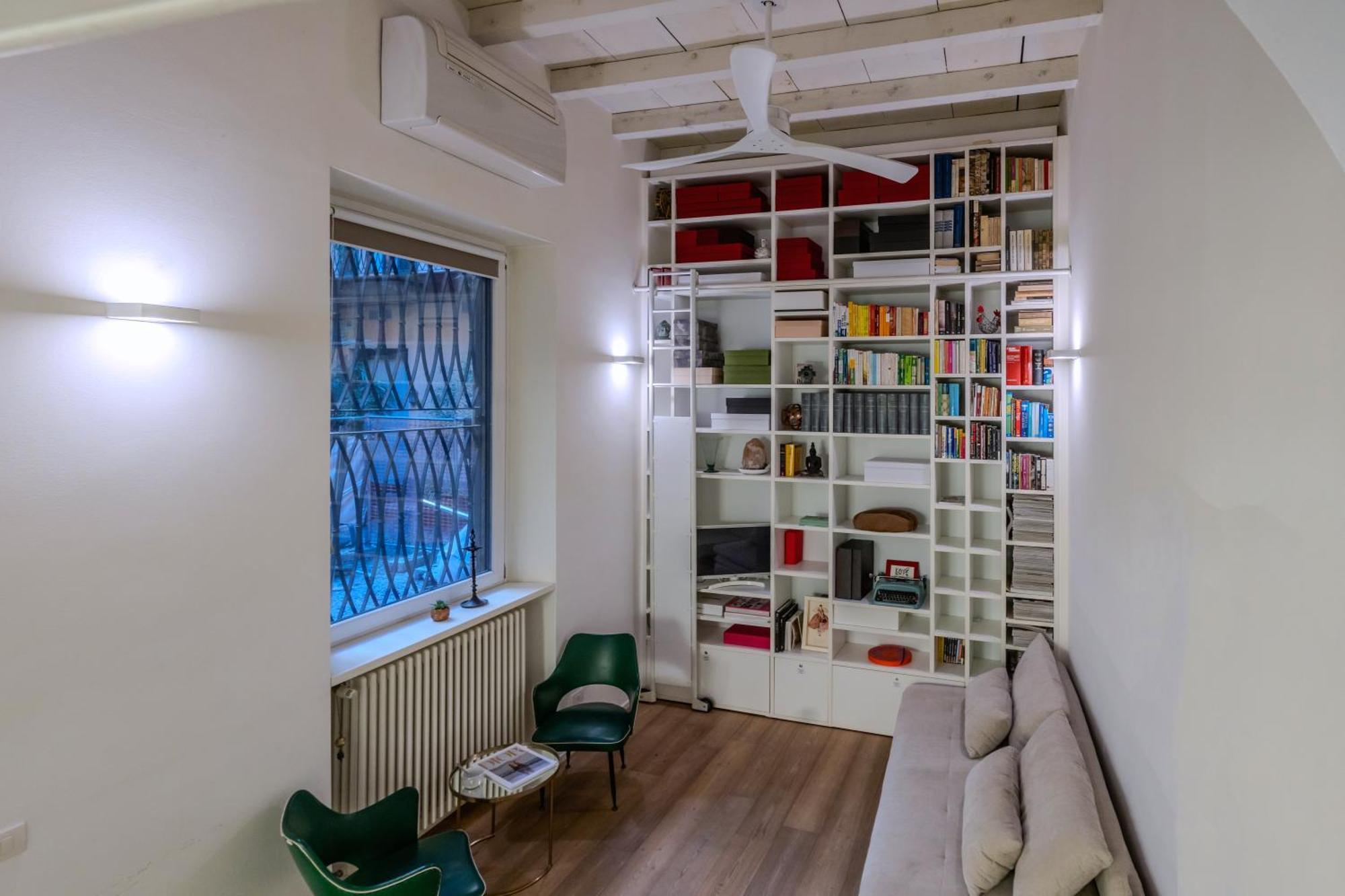 Duomo 8 Min Walk - Sauna Privata, Design & Wi-fi Apartment Mailand